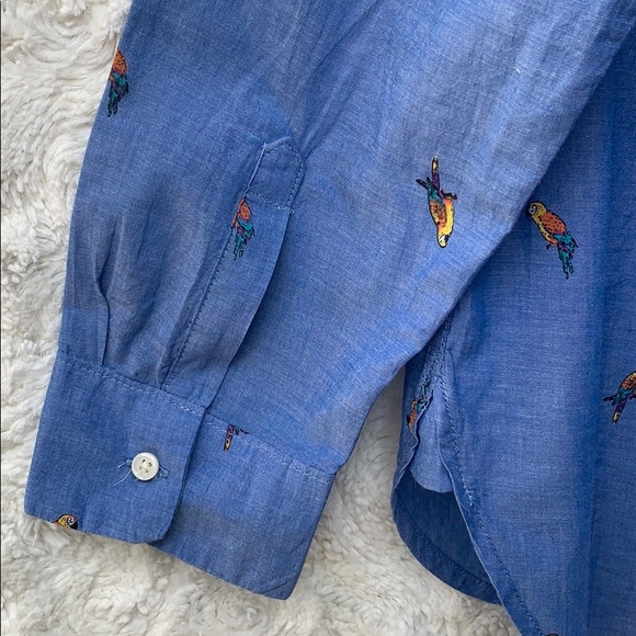 EUC Old Navy Parrot Print Chambray ButtonDown XL - Picture 8 of 11